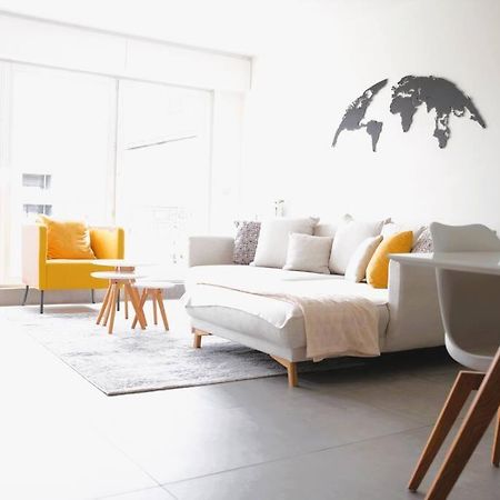Charming Modern 2 Bedroom Apartment Alzingen ภายนอก รูปภาพ