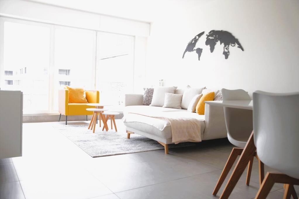 Charming Modern 2 Bedroom Apartment Alzingen ภายนอก รูปภาพ