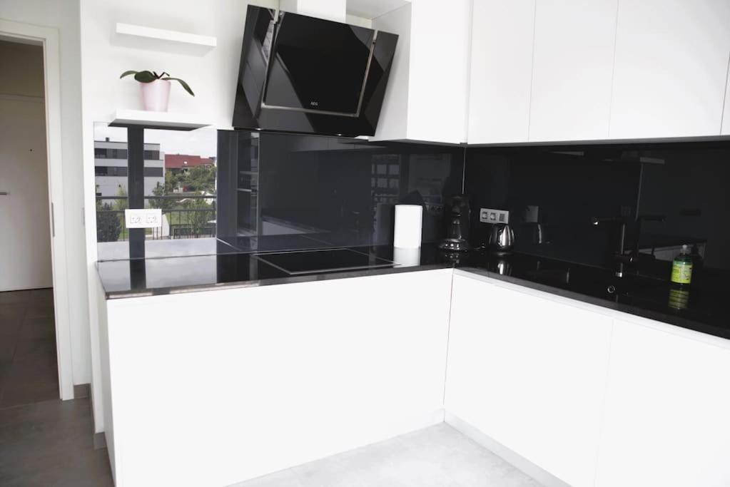 Charming Modern 2 Bedroom Apartment Alzingen ภายนอก รูปภาพ